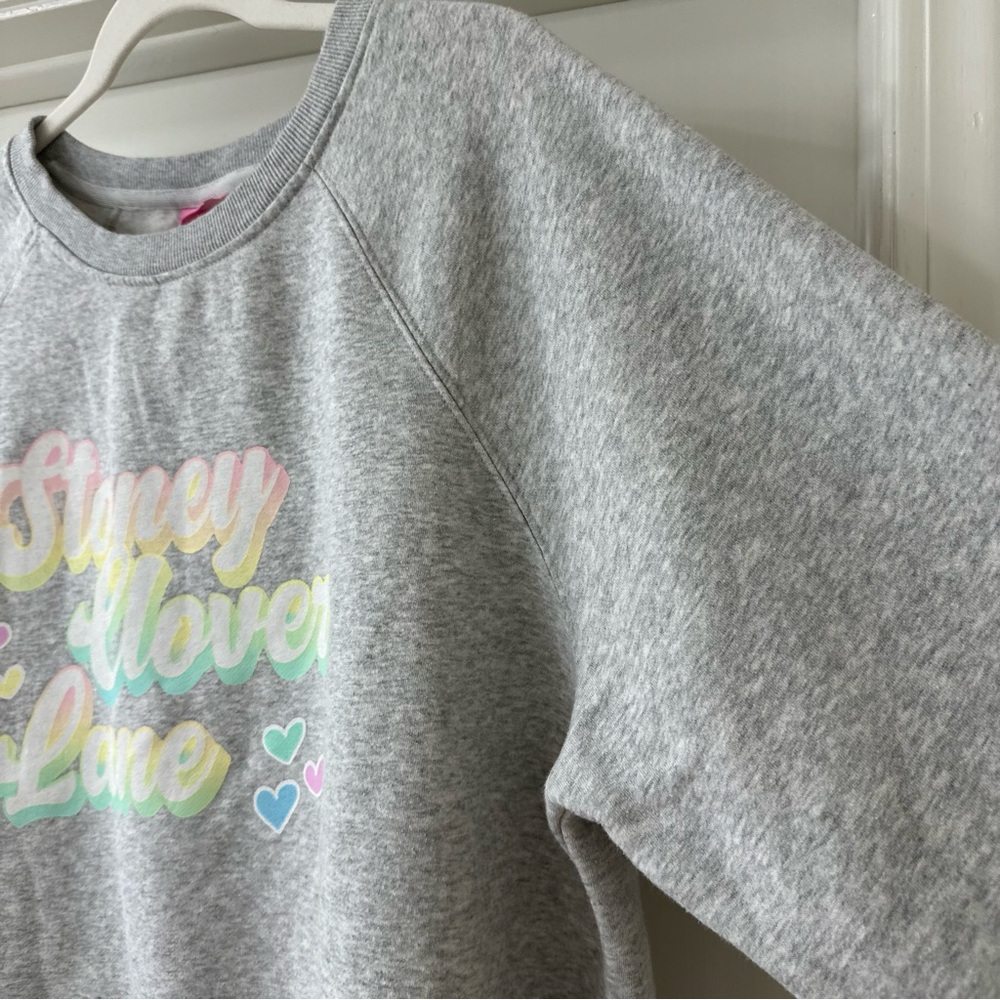 Stoney Clover Lane x Target Gray Pastel Logo Graphic Sweater, Size 1XL - Picture 5 of 6